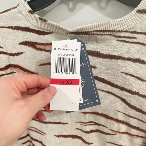 Democracy Animal Print Oversized Cinch Sweater Size XS/Fits Small & Medium NWT - Picture 11 of 11